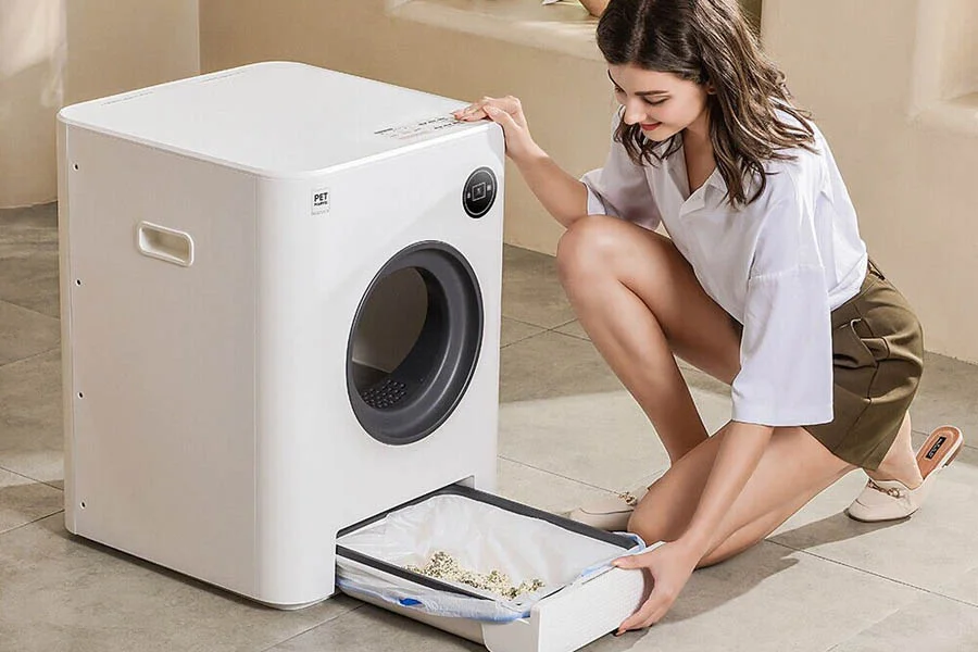 spinning cat litter box